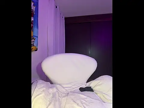 Snapshot of Naiara_sex chatting on November 3, 2025, 4:47 am Naiara sex online show from November 3, 2025, 4:47 am