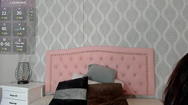 Princsgirl  online show from September 26, 2025, 12:53 pm