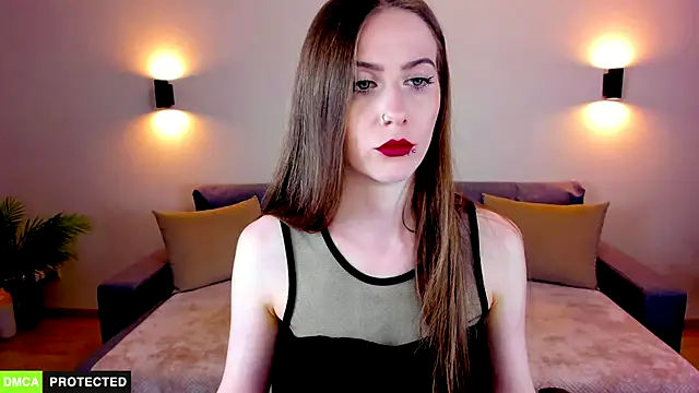 TheWoman   online show from September 24, 2025, 6:44 pm