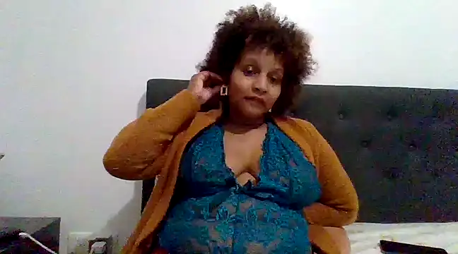 Snapshot of Nathyjess195 chatting on February 13, 2025, 4:07 pm Nathyjess195 online show from February 13, 2025, 4:07 pm
