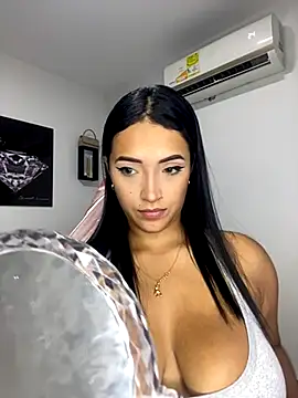 Shantal Lovee online show from September 16, 2025, 12:22 am