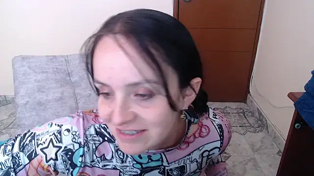 Snapshot of antara_hotgirl chatting on December 20, 2024, 7:50 pm antara hotgirl online show from December 20, 2024, 7:50 pm