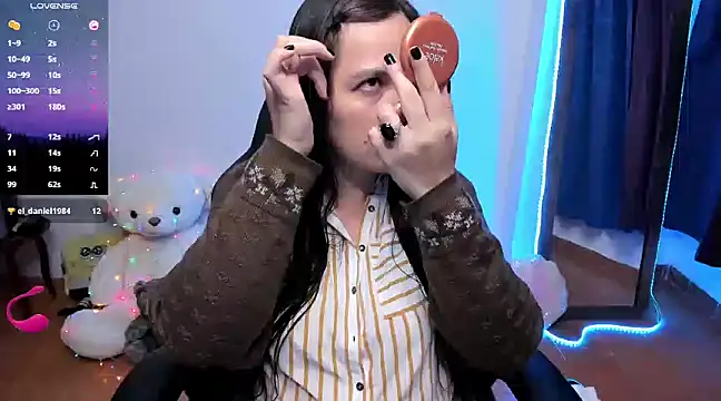 angelaagomez online show from February 13, 2025, 12:13 am