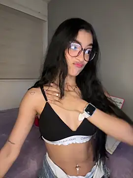 Snapshot of Sammy_pink chatting on June 10, 2026, 12:11 am Sammy pink online show from June 10, 2026, 12:11 am