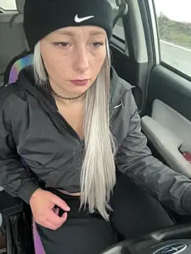 Babii Nova online show from November 26, 2025, 11:28 pm