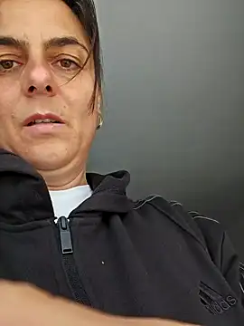 IsabelleCraft online show from October 22, 2025, 1:00 pm