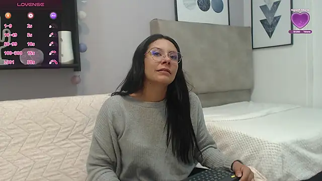 Snapshot of valevicious chatting on March 14, 2025, 7:23 pm valevicious online show from March 14, 2025, 7:23 pm