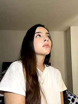 swrennn19 online show from October 4, 2025, 3:43 pm