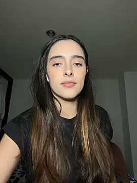 Snapshot of swrennn19 chatting on February 5, 2026, 11:42 pm swrennn19 online show from February 5, 2026, 11:42 pm