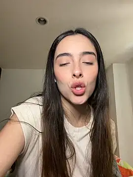 Snapshot of swrennn19 chatting on February 27, 2026, 4:18 pm swrennn19 online show from February 27, 2026, 4:18 pm