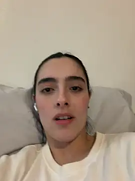 Snapshot of swrennn19 chatting on March 10, 2026, 10:15 pm swrennn19 online show from March 10, 2026, 10:15 pm