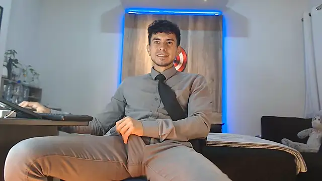 Snapshot of Andrew_4_ chatting on October 13, 2025, 2:33 am Andrew 4 online show from October 13, 2025, 2:33 am