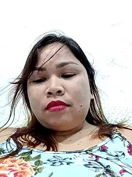 XXLorie 02 online show from February 25, 2025, 5:19 am