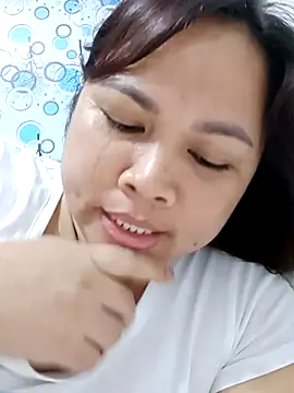 XXLorie 02 online show from February 25, 2025, 10:47 am