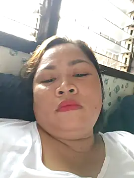 XXLorie 02 online show from October 6, 2025, 3:37 am