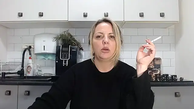 erikaerika online show from January 11, 2025, 2:15 pm