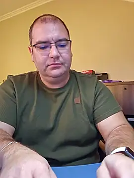 Andrew1900529 online show from October 27, 2025, 7:23 am