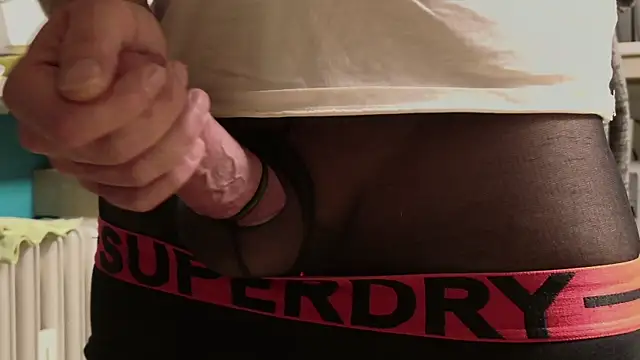 NylonHype online show from April 24, 2026, 5:21 am