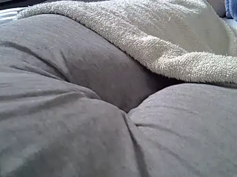 perescam online show from March 3, 2025, 3:53 pm