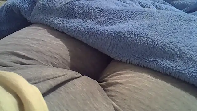 perescam online show from November 11, 2025, 2:44 am