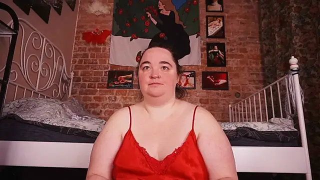 Evelively online show from November 4, 2025, 2:43 am