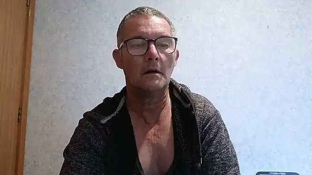 Snapshot of bigballnz chatting on February 7, 2025, 6:13 pm bigballnz online show from February 7, 2025, 6:13 pm