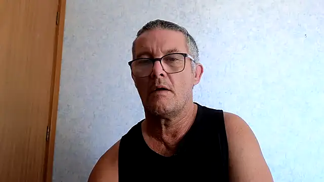 Snapshot of bigballnz chatting on February 13, 2025, 4:32 am bigballnz online show from February 13, 2025, 4:32 am