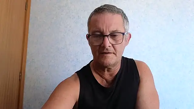 Snapshot of bigballnz chatting on February 15, 2025, 4:47 am bigballnz online show from February 15, 2025, 4:47 am