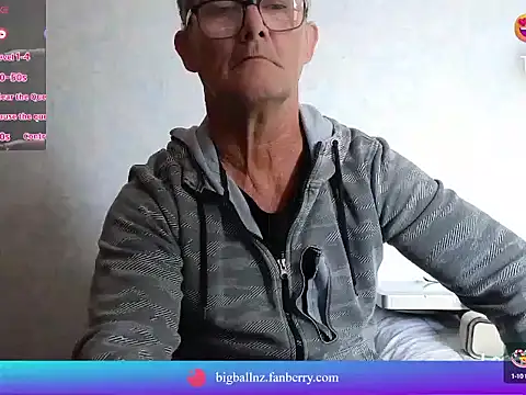 Snapshot of bigballnz chatting on February 24, 2025, 11:41 pm bigballnz online show from February 24, 2025, 11:41 pm