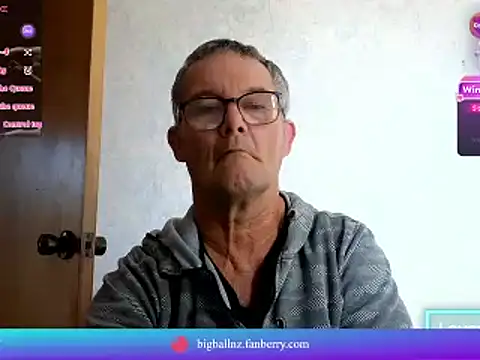 Snapshot of bigballnz chatting on February 25, 2025, 4:03 am bigballnz online show from February 25, 2025, 4:03 am