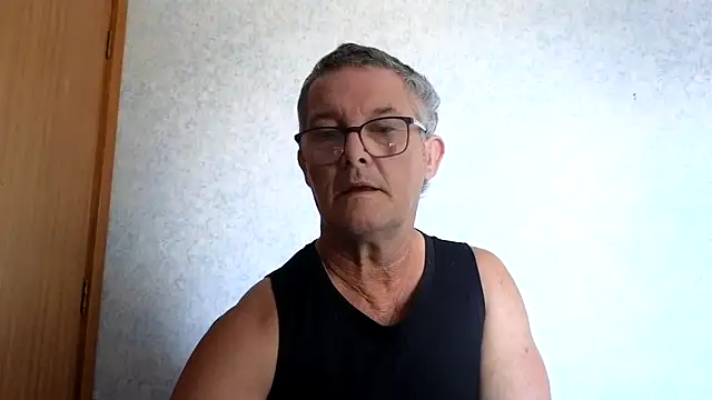 Snapshot of bigballnz chatting on February 27, 2025, 8:20 pm bigballnz online show from February 27, 2025, 8:20 pm