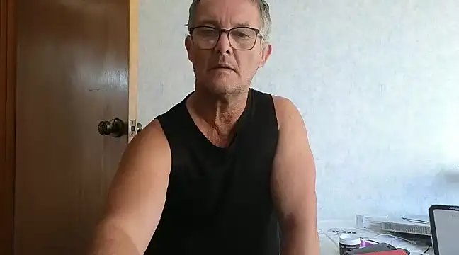 Snapshot of bigballnz chatting on March 10, 2025, 5:54 am bigballnz online show from March 10, 2025, 5:54 am