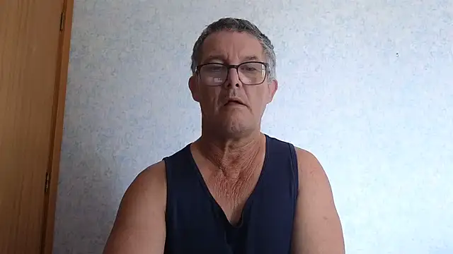 Snapshot of bigballnz chatting on March 12, 2025, 12:20 am bigballnz online show from March 12, 2025, 12:20 am