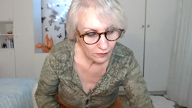 Ghertrude52 online show from February 18, 2025, 8:16 am