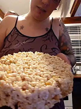 PinkTheHawk online show from September 23, 2025, 12:30 pm