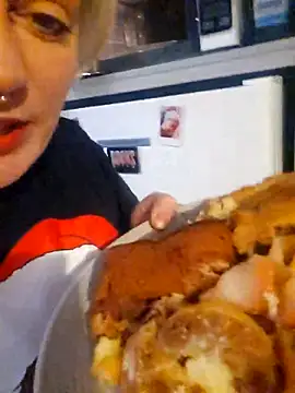 PinkTheHawk online show from November 23, 2025, 8:25 am