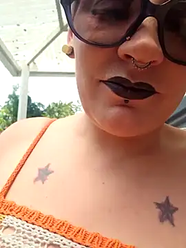 PinkTheHawk online show from January 10, 2026, 1:07 am