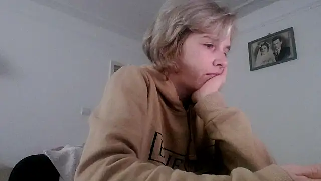 Snapshot of SexxyLety chatting on November 4, 2025, 7:29 am SexxyLety online show from November 4, 2025, 7:29 am