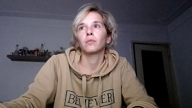 Snapshot of SexxyLety chatting on November 28, 2025, 1:25 pm SexxyLety online show from November 28, 2025, 1:25 pm