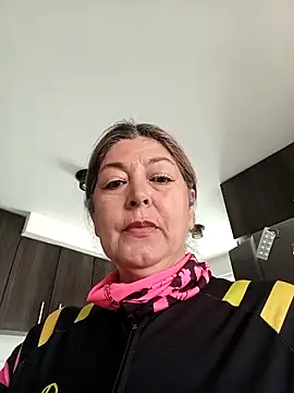 emma tour online show from November 26, 2025, 3:57 pm