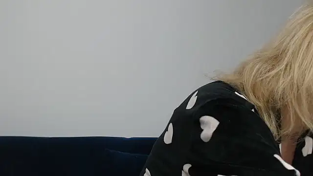 MysticCreature online show from December 5, 2025, 4:21 am