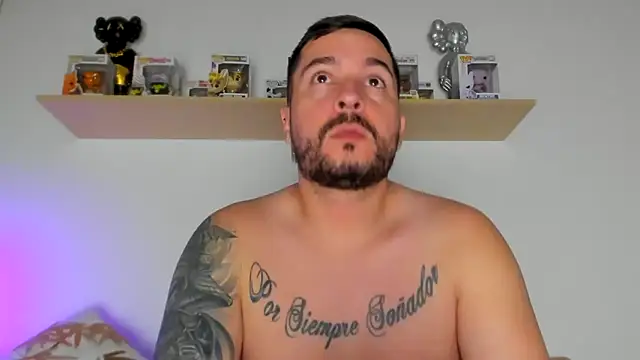 camilo restrepo21 online show from February 25, 2026, 2:43 am