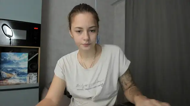 why again me online show from November 23, 2025, 5:57 pm