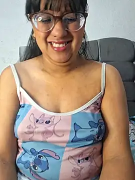 Snapshot of ZaidaWet chatting on April 1, 2026, 12:28 pm ZaidaWet online show from April 1, 2026, 12:28 pm