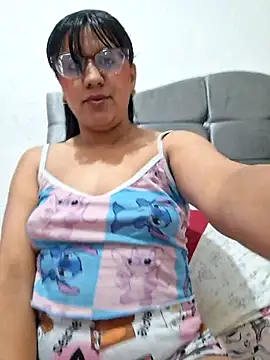 Snapshot of ZaidaWet chatting on April 30, 2026, 12:00 pm ZaidaWet online show from April 30, 2026, 12:00 pm