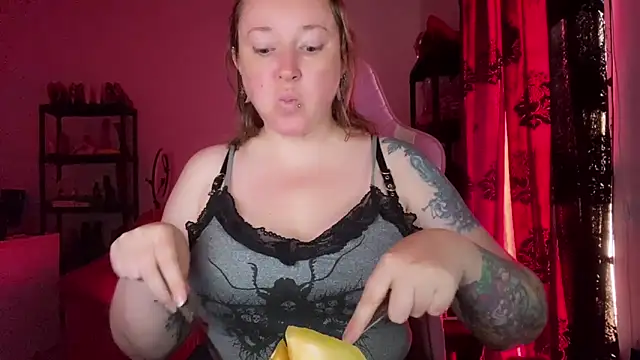 Snapshot of kisicaxx chatting on July 1, 2026, 9:00 am kisicaxx online show from July 1, 2026, 9:00 am