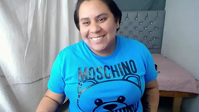 Snapshot of hotlesby4uxxx chatting on January 9, 2025, 12:14 am hotlesby4uxxx online show from January 9, 2025, 12:14 am