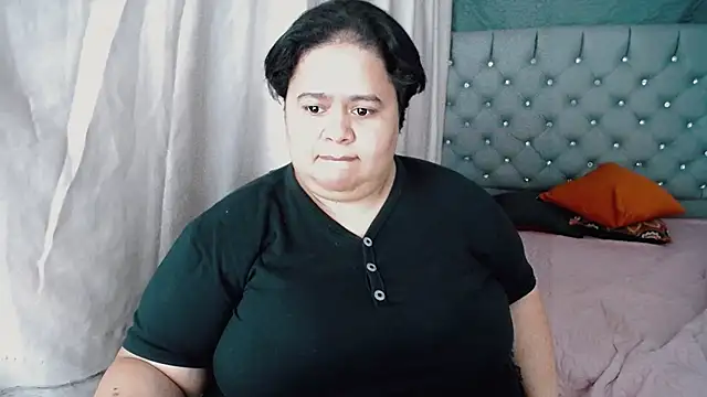 Snapshot of hotlesby4uxxx chatting on January 9, 2025, 11:13 pm hotlesby4uxxx online show from January 9, 2025, 11:13 pm