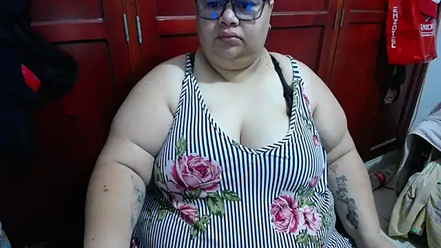 Snapshot of hotlesby4uxxx chatting on May 23, 2026, 1:48 pm hotlesby4uxxx online show from May 23, 2026, 1:48 pm