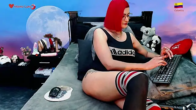 Hanna Luna online show from December 12, 2024, 7:30 am